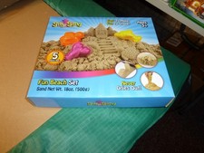 Silly Sand- Fun Beach Set- 5 Piece Set- Easy To Mold- Fun To Shape- New in Box 