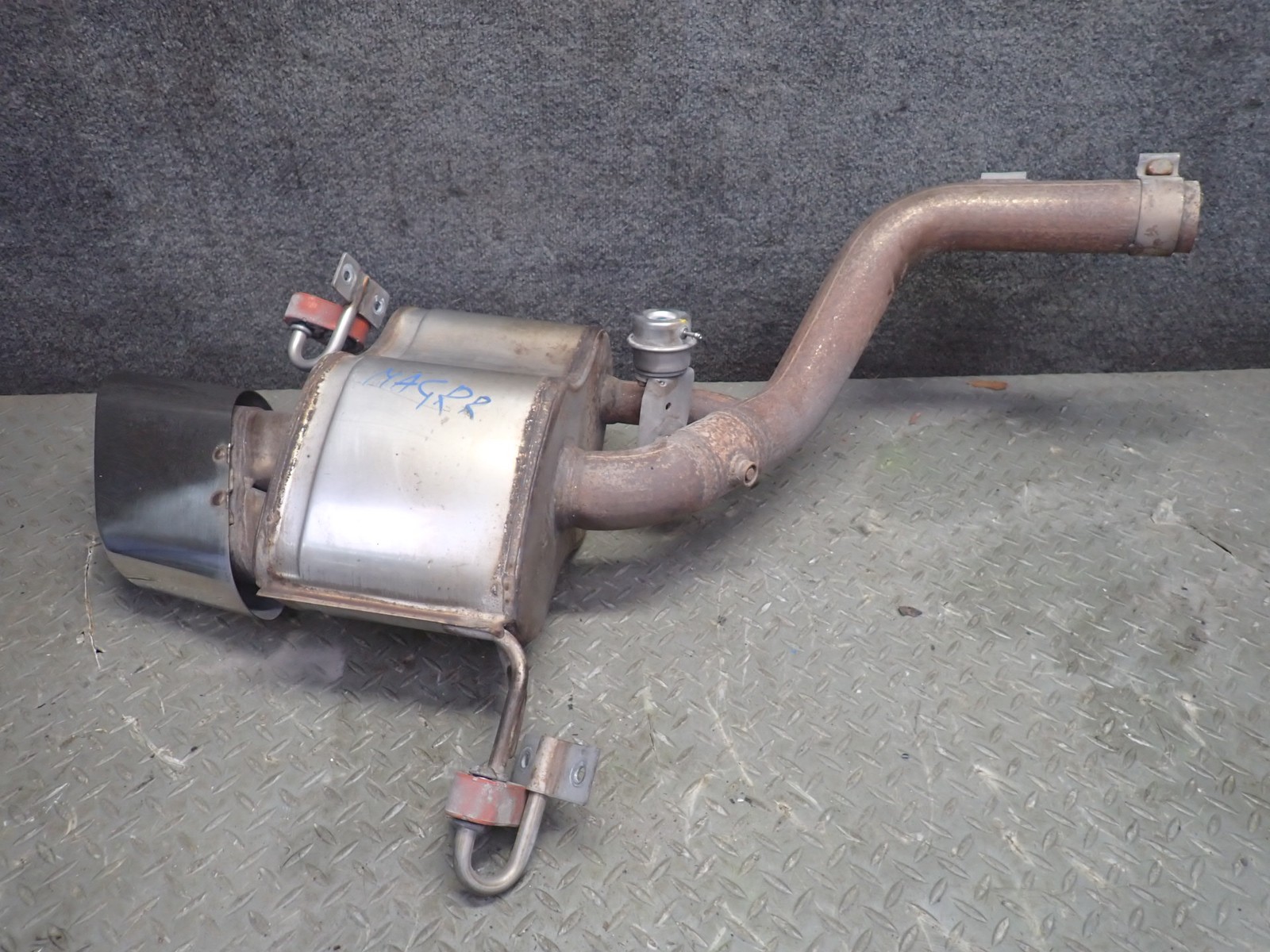 2009-2019 MASERATI GRANTURISMO M145 4.7L REAR RIGHT EXHAUST MUFFLER PIPE TIP