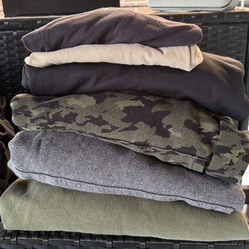 Lot Of 6 Men’s Under Armour  Hoodies, And T-Shirt XXL