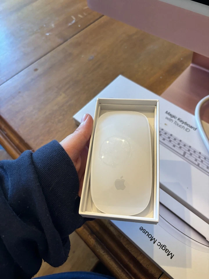 iMac 24 Pink 2021 3.2 GHz M1 8-Core CPU 7-Core GPU 16GB RAM 512GB SSD Excellent - Image 3 of 4