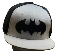 Batman Hat Six Flags Cap Snapback one size White / Black Men s 6 Panel