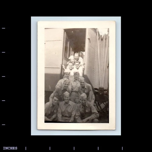 Old Vintage Photo ARMY SOLDIERS ALBUQUERQUE NEW MEXICO 1945 TURNER RANDALL