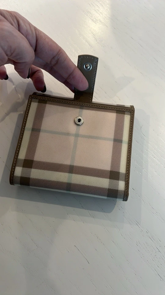 Cartera Burberry Nova a cuadros para mujer Foto 4 de 4