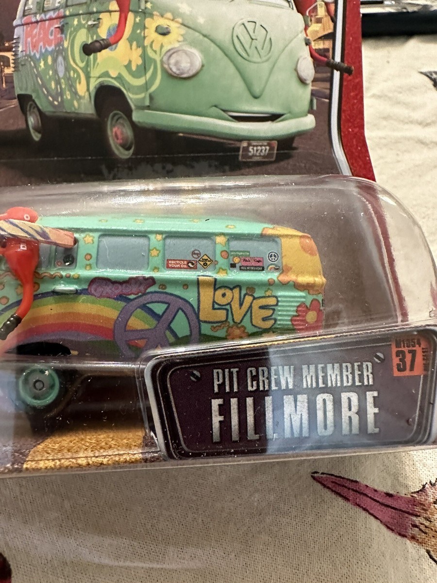 ディズニー・ピクサー カーズ フィルモア 37 Amazon.com: Disney Pixar Cars Diecast Vehicle #37 : Toys & Games