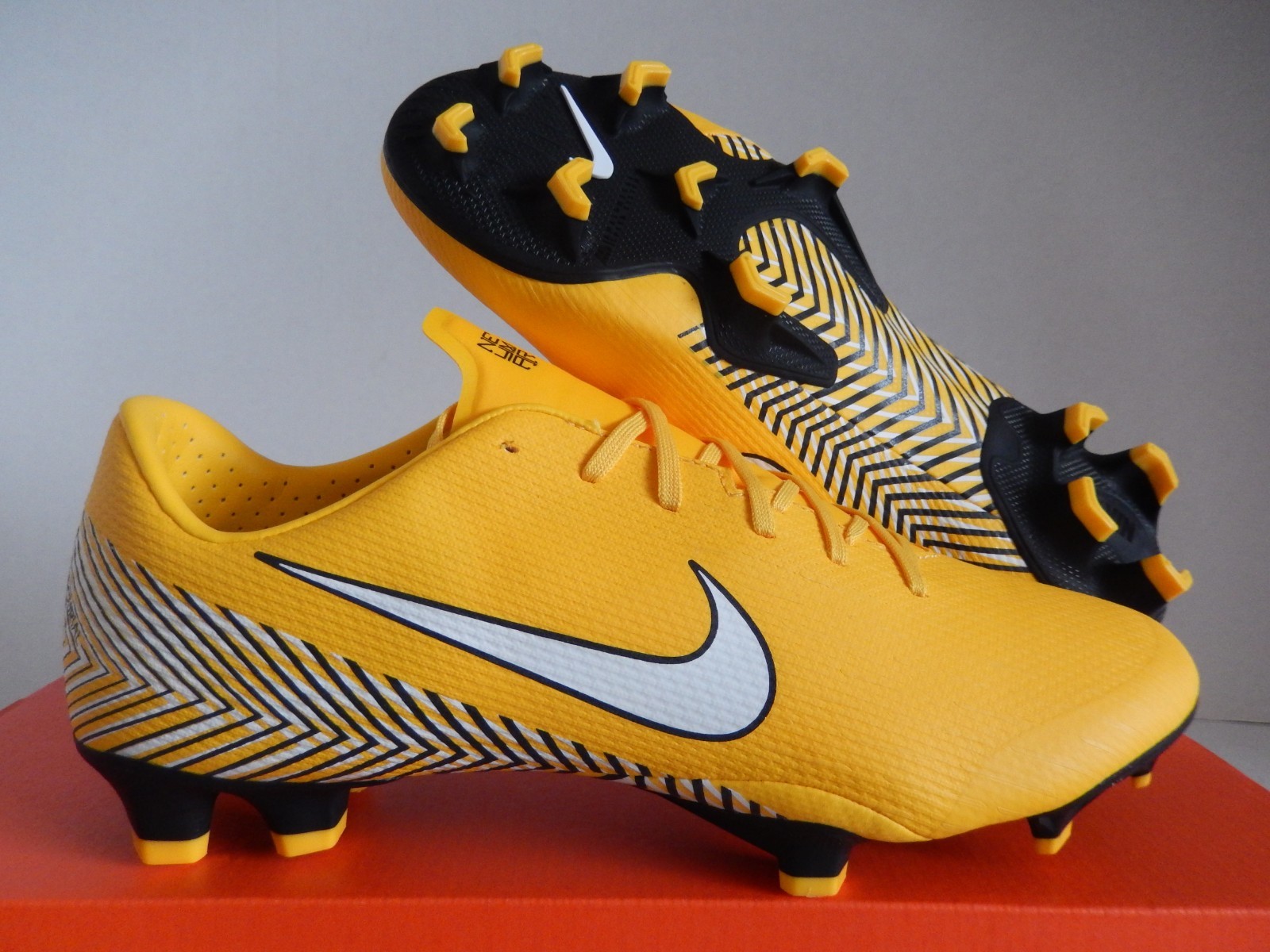 mercurial nike amarillos