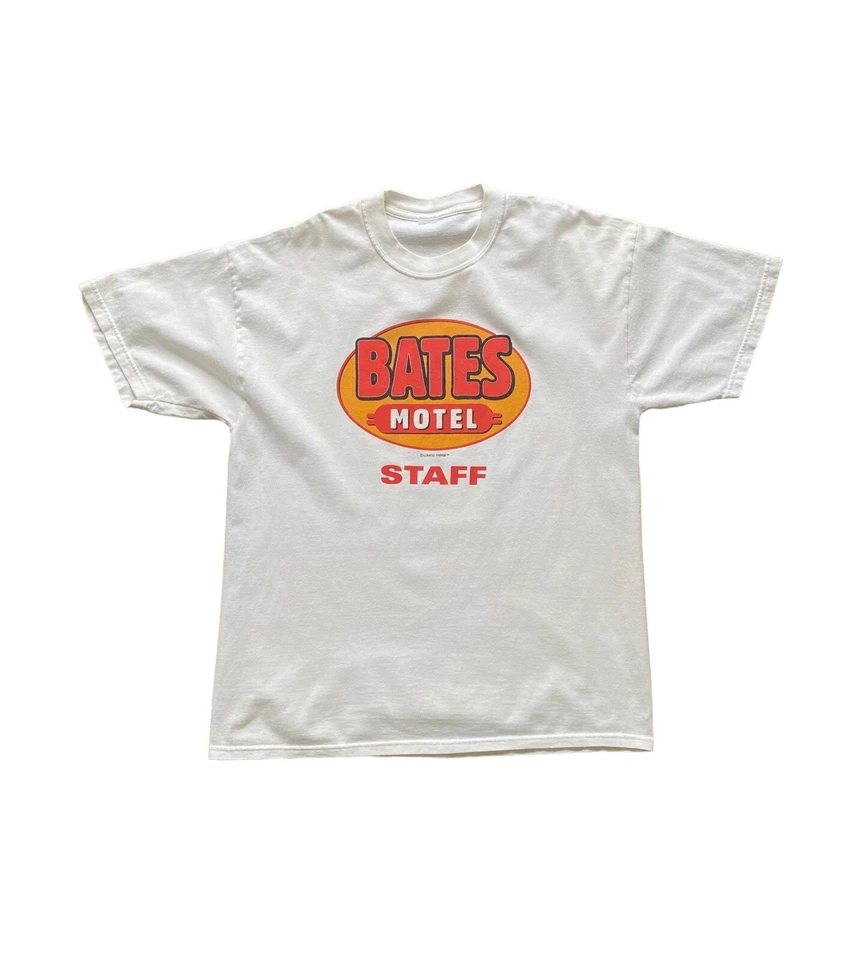 Camiseta De Colección Bates Motel Staff Talla XL Lunático Flecos Psycho Norman Bates Años 90 Foto 2 de 4