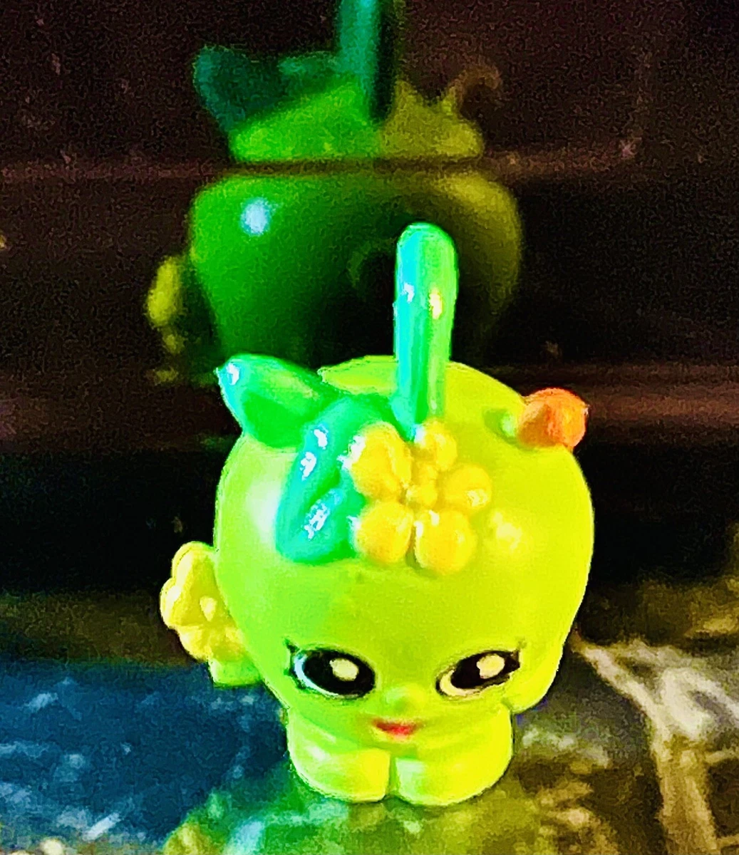 Shopkins Green Apple Blossom Charms Team 5 120 Season 5 Classic