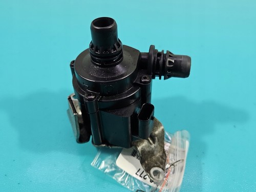 Wasserumwälzpumpe BMW X5 F15 3.0D 8511748 / IM 27142