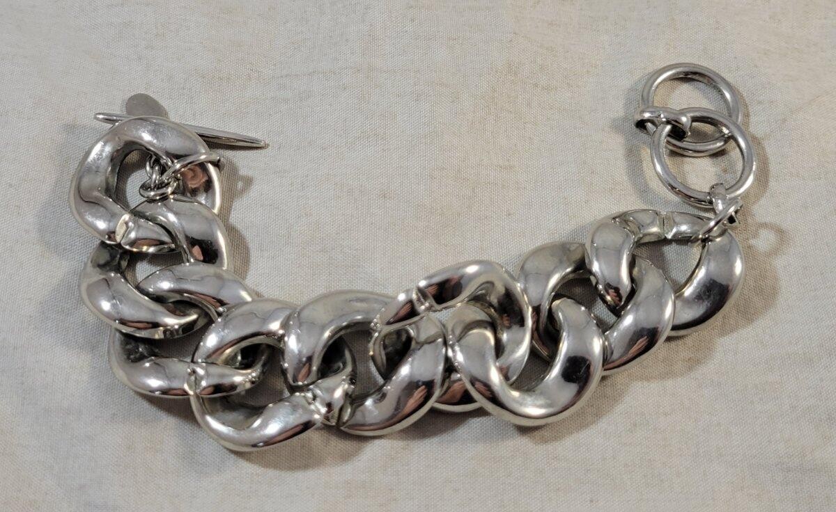 Cookie Lee Chunky Silver Tone Link Toggle Bracele… - image 1