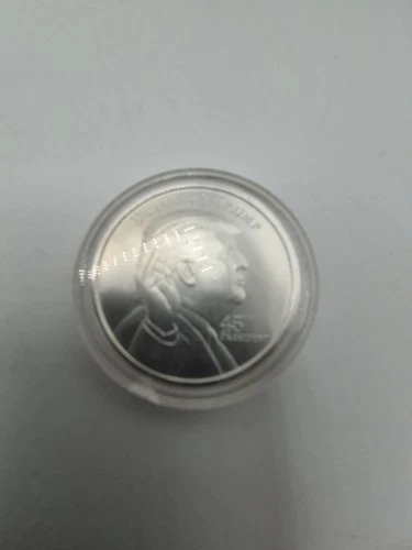 Donald J. Trump 45th President Of The US  COIN ROUND 1 oz Silver .9999 AG