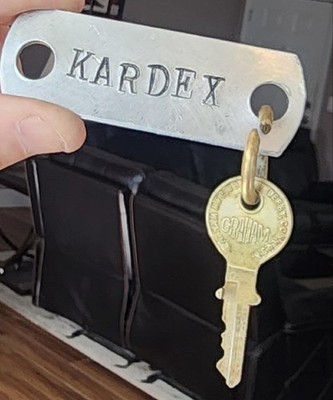 RARE VINTAGE THOMASTON MAINE STATE PRISON JAIL GUARD KARDEX KEY TAG WITH KEY