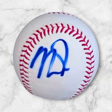 Mike Trout Rookie Cards Checklist and Autographed Memorabilia Guide 40