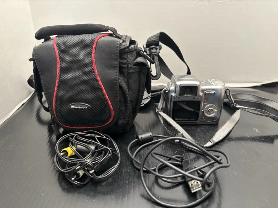 Kodak EasyShare 2740 Digital Camera 5.0 MP 10X Optical Zoom Lens Tested - Image 3 of 4