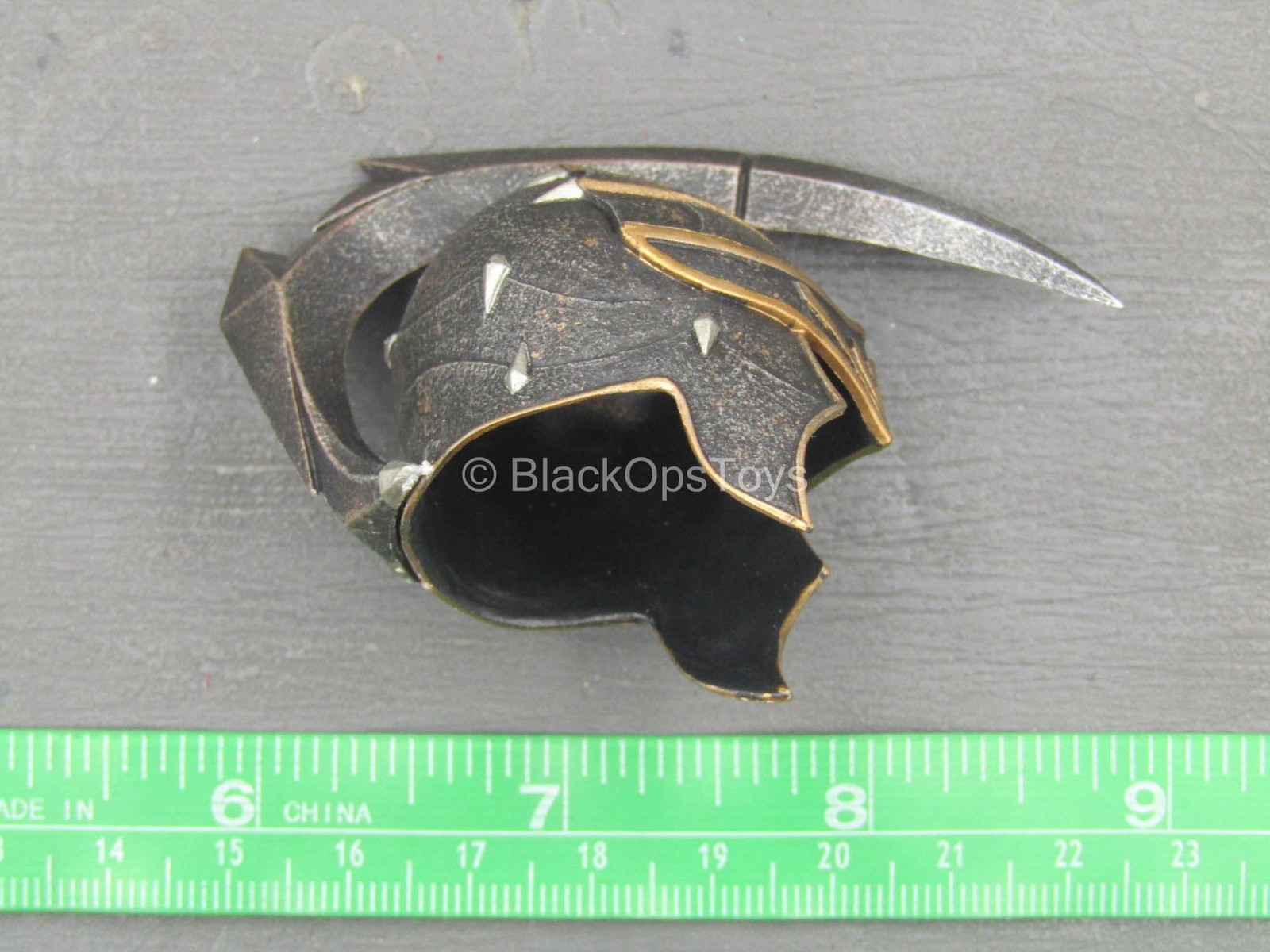 1/6 Scale Toy Royal Defender Black - Female Helmet