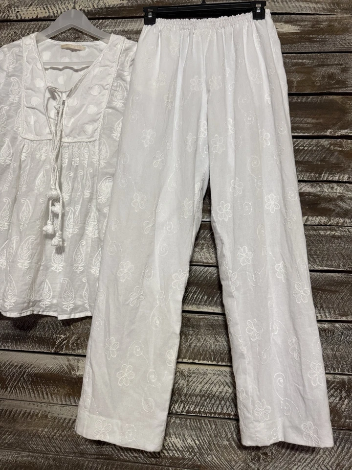 Blusa de algodón blanca para mujer Lola Australia con parte inferior hecha a mano talla pequeña Foto 3 de 4