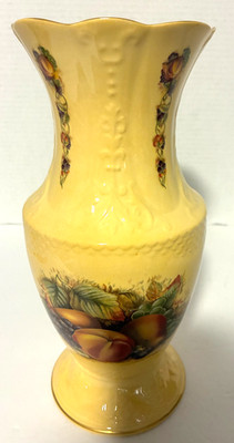 Aynsley Crown Vase ''Orchard Gold'' Pattern Fluted Edge Footed Base 10.5 