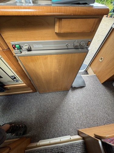 Mercedes-Benz Rapido 779M Motorhome - Picture 9 of 24