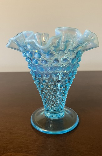 Vintage c1950s Fenton Blue Opalescent Hobnail Double Crimped 5.5” Vase #3656 - Picture 3 of 10