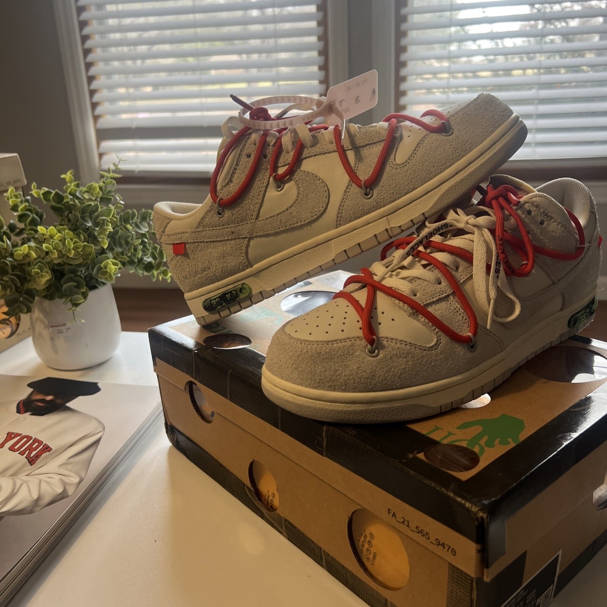 Size 11 Nike Off-White x Dunk Low Lot 33 of 50