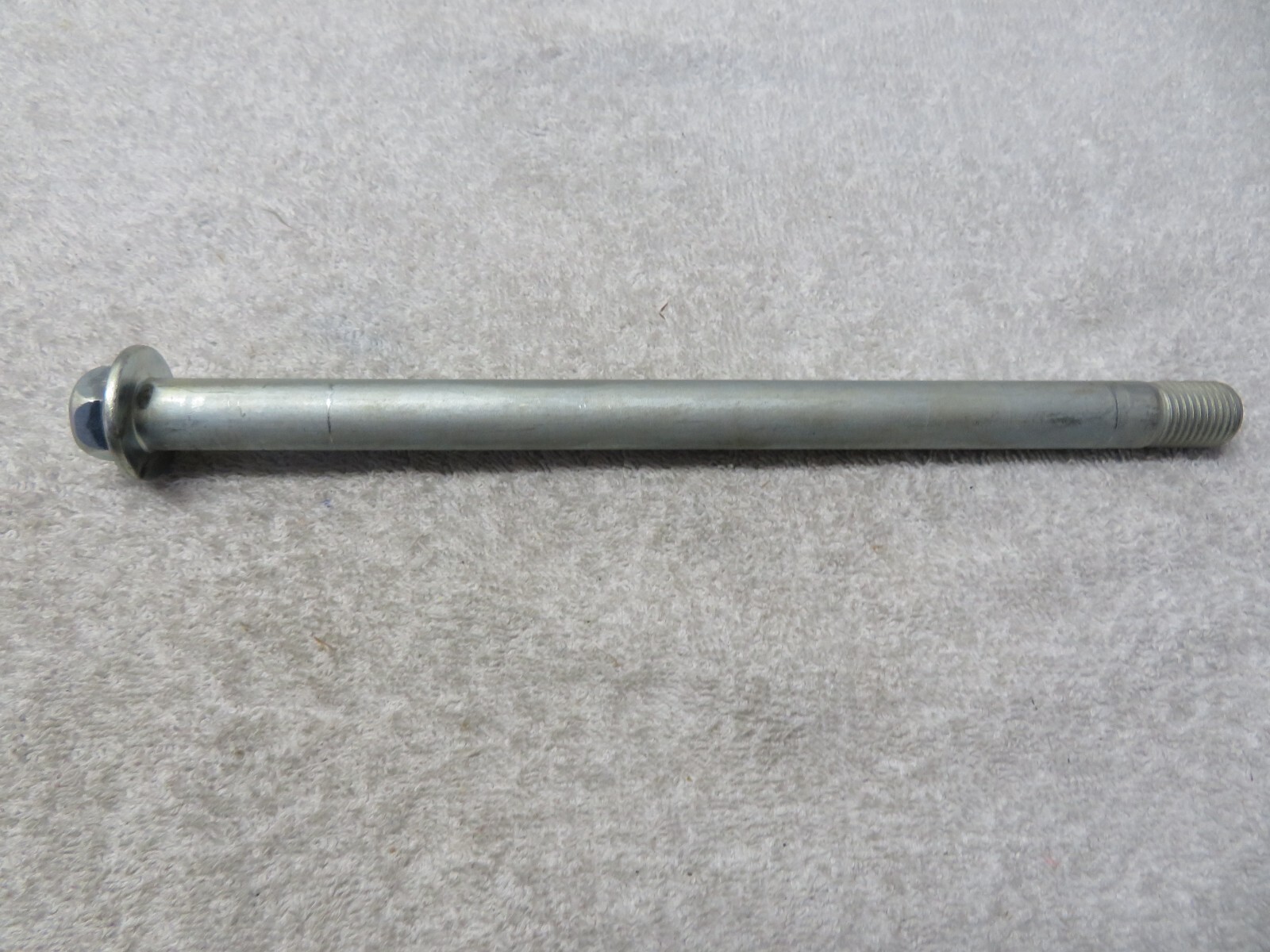 Suzuki NOS SP125 DR100 SP100 GN125 19821997 Swing Arm Bolt 6121105301