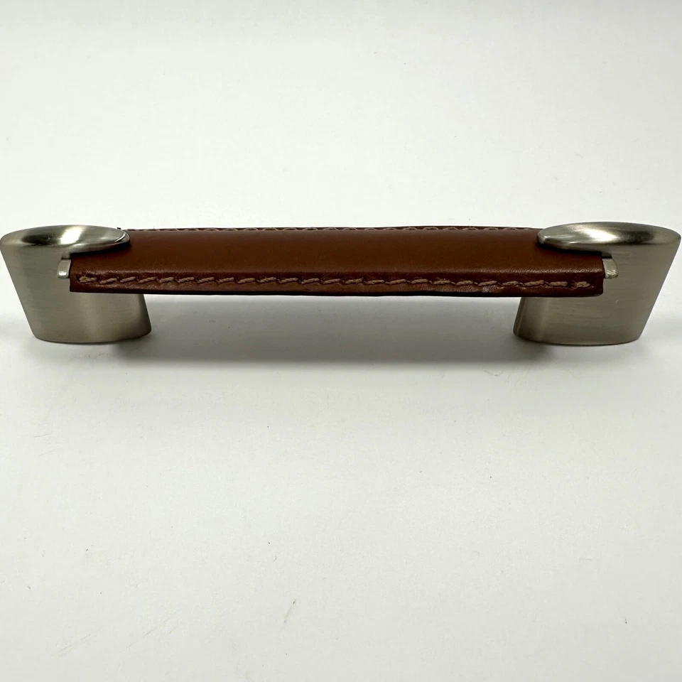 Tirar de la manija del gabinete del cajón de cuero inoxidable 6 3/4" de largo sin herrajes Foto 2 de 4