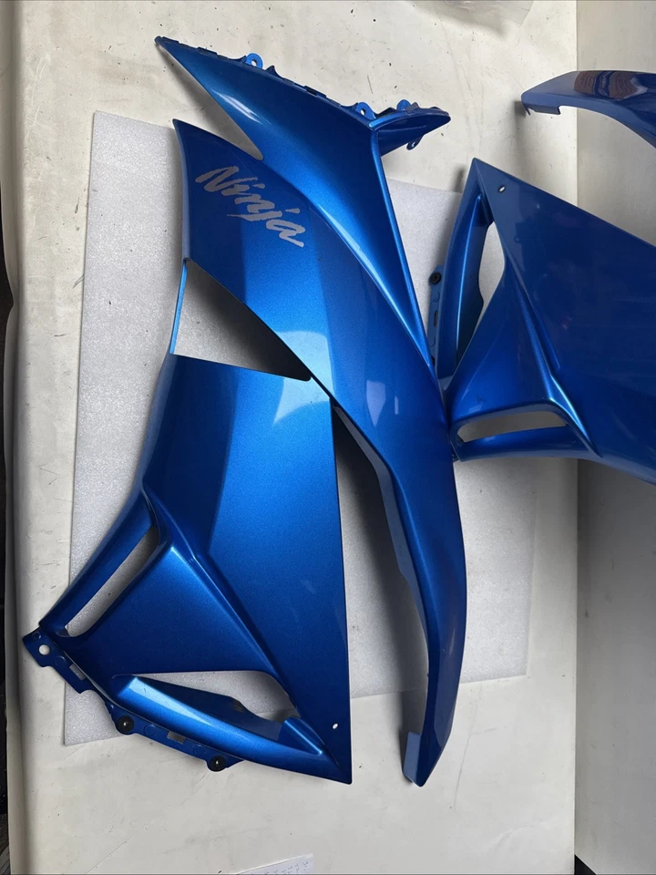 Right & Left Hand Side Cowling OEM 09 Kawasaki ZX6R 09-12 Fairing 55028-0253-17K - Image 2 of 4
