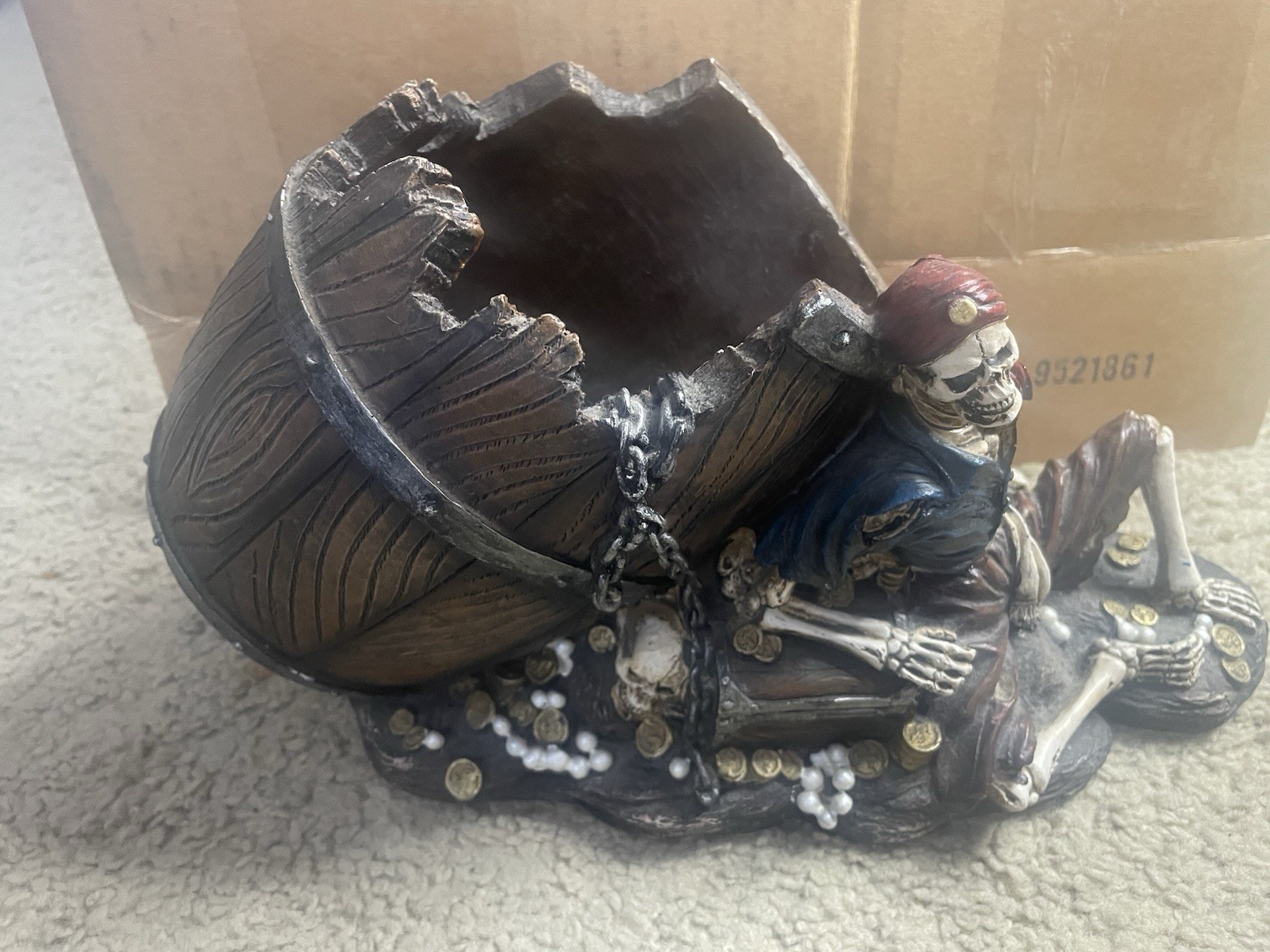 Pirate Wine holder, Detailed Sculpture, Home And Kitchen Decor, Kitchen Ware