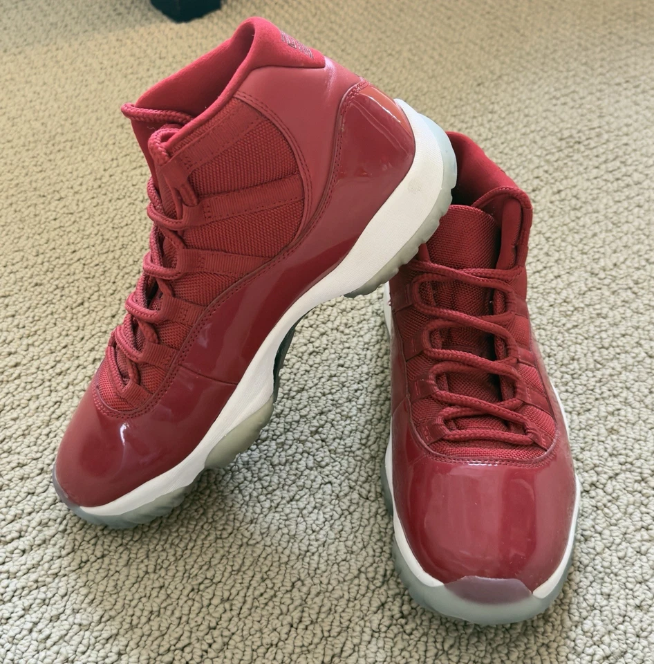 Air Jordan 11 Win Like 96’ para hombre talla 8 Foto 3 de 4