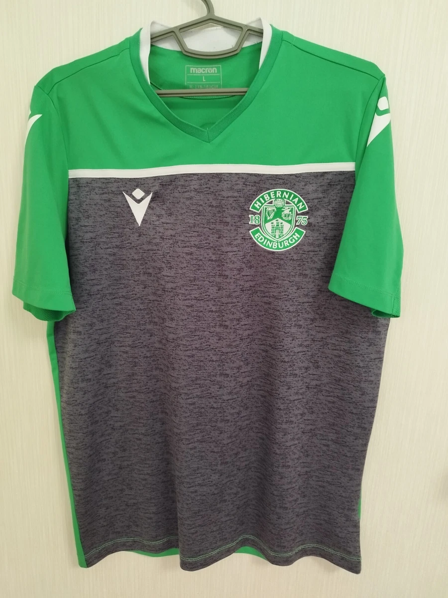 Hibs training store top