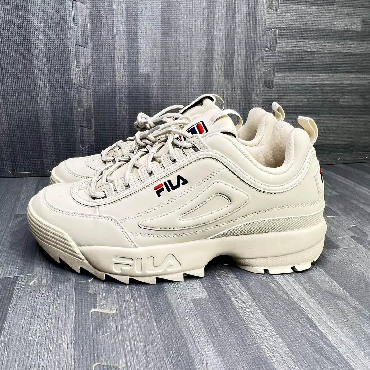 Women fila shoes disruptor low sale