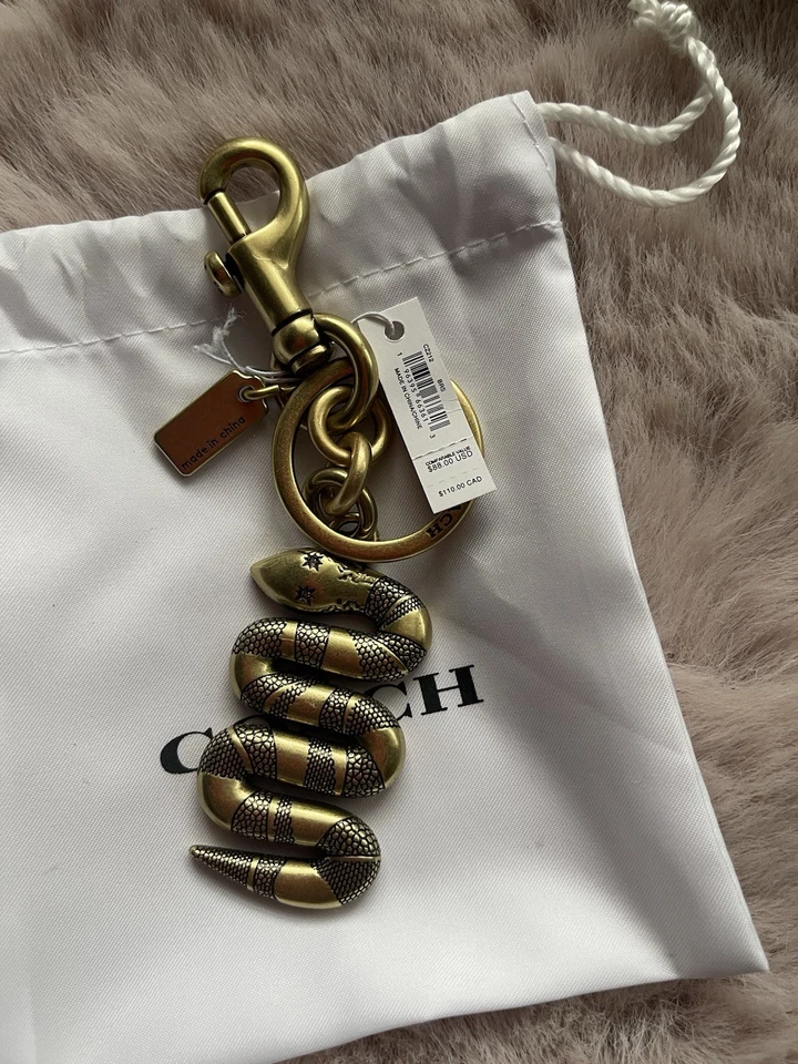 NUEVO CON ETIQUETAS BOLSO SERPIENTE DE LATÓN COACH ENCANTO / LLAVERO / LLAVERO CZ212 ¡RARO! Foto 2 de 4