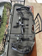 Mathews Vertix Compound Bow, Black. 28” draw 65lbs