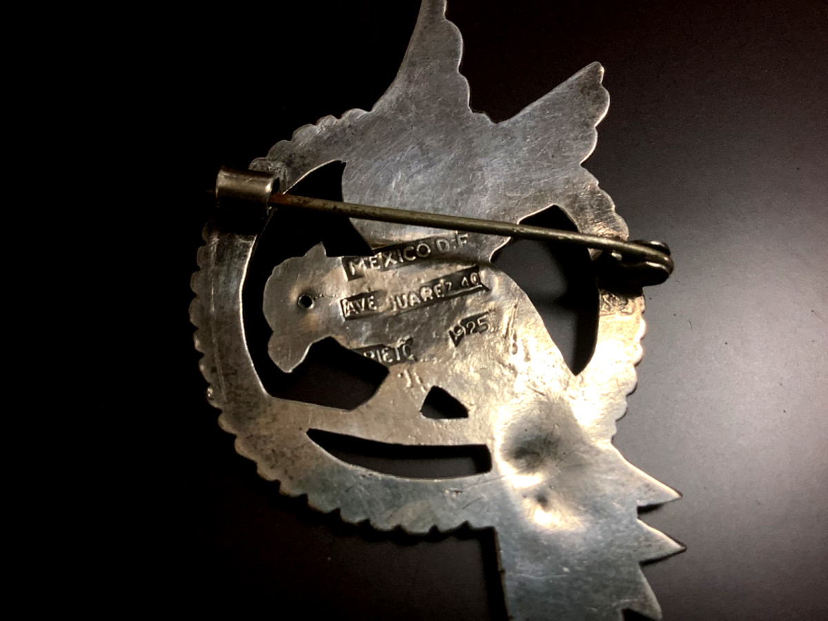 Ave Juarez Mexico Sterling Perched Parrot Bird Brooch Pin 25.3 gr View 2