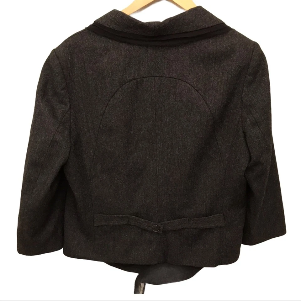 Blazer grande para mujer Edun gris carbón mezcla de lana negro Foto 3 de 4