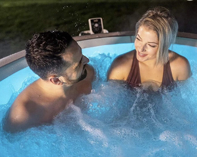 BRAND NEW - Lay Z Spa paris 6 Person Hot Tub 2year warranty RRP: 649 - Image 4 of 4