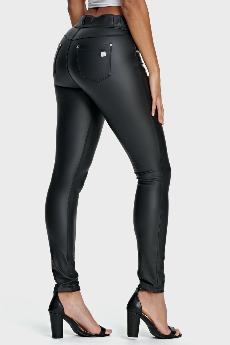 Freddy WR.UP Pants N.O.W. Women Faux Leather 7/8 Black