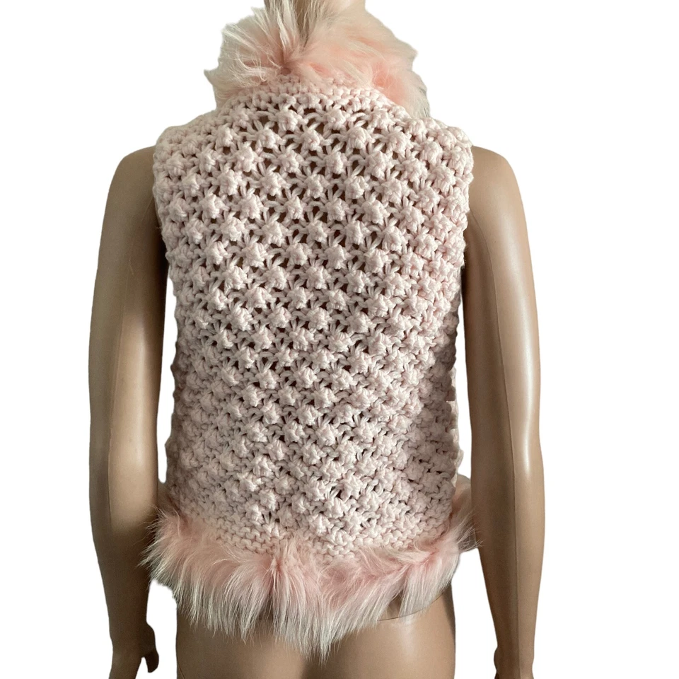 Chaleco cárdigan delantero abierto rosa hecho a mano de ganchillo forrado de piel sintética para niñas Foto 2 de 4