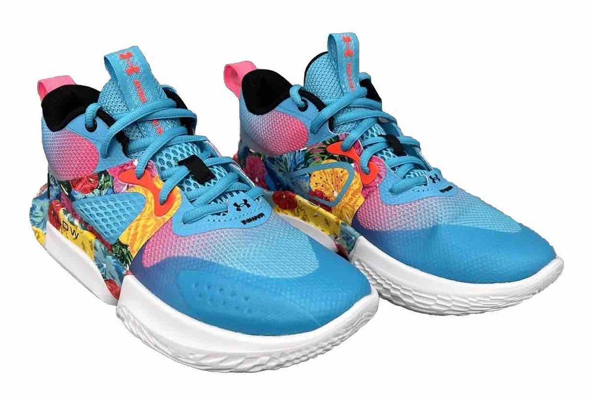 Under Armour Women's Flow Breakthru 3KC Basketball Shoes Under Armour Women's Flow Breakthru 3KC Basketball Shoes