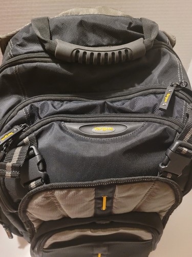 Targus Mobile-VIP Travel and Checkpoint-Friendly Backpack for 15.6-Inch - Picture 2 of 12