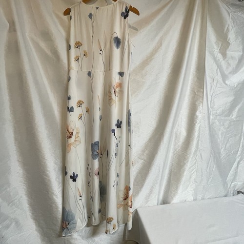 Sleeveless White Floral Size Large V Neckline NWT Maxi Dress Boho Sweet Fairy - Picture 6 of 16