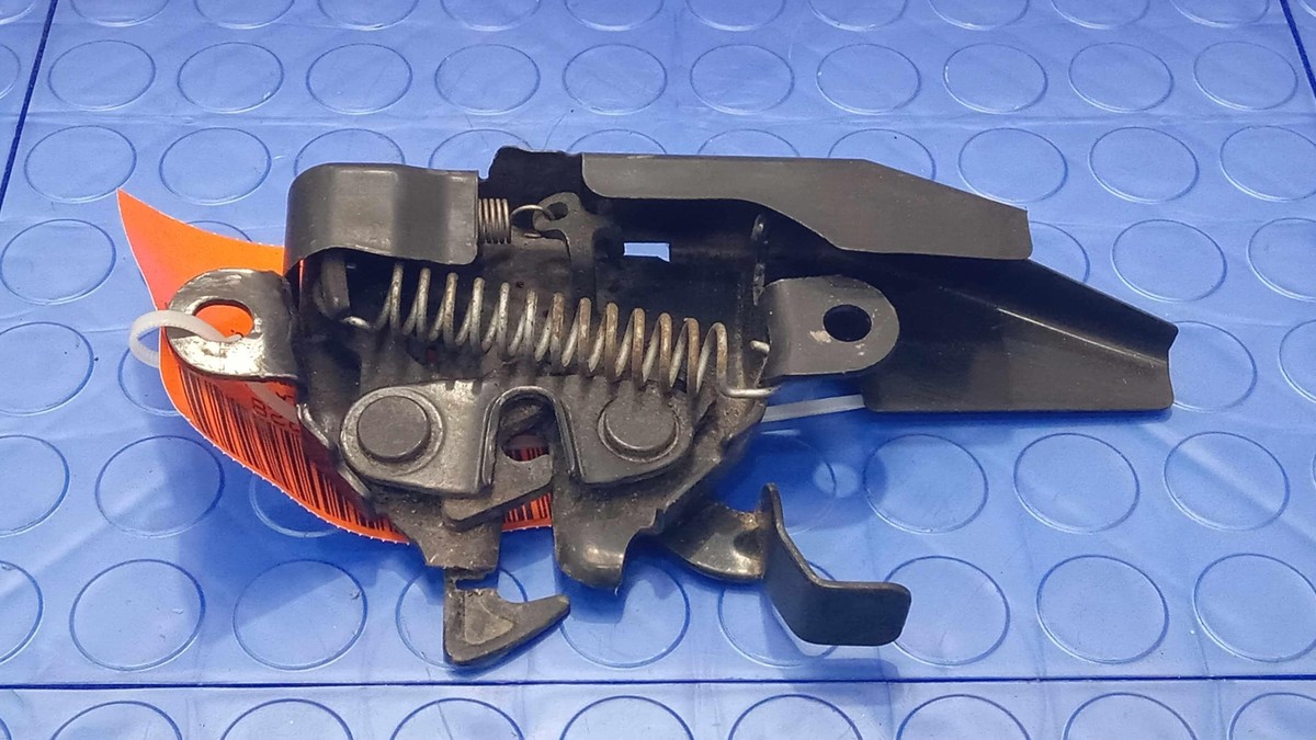 A-Premium Hood Latch Lock Assembly Compatible With Toyota Vehicles - Corolla 2009 2010 2011 2012 2013, Built In USA - Front Side, Replace# 5351002330 - Foto 2