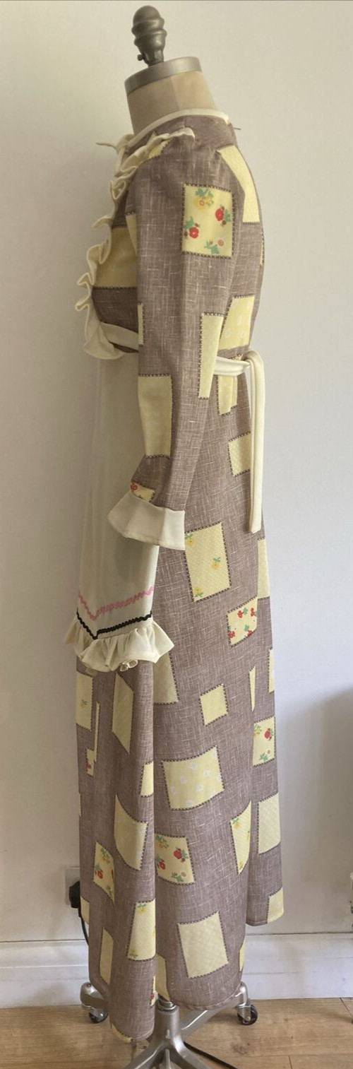 1970s Vintage Rare "Diolen" Patchwork Print Dress, 16.5" pit to pit 5