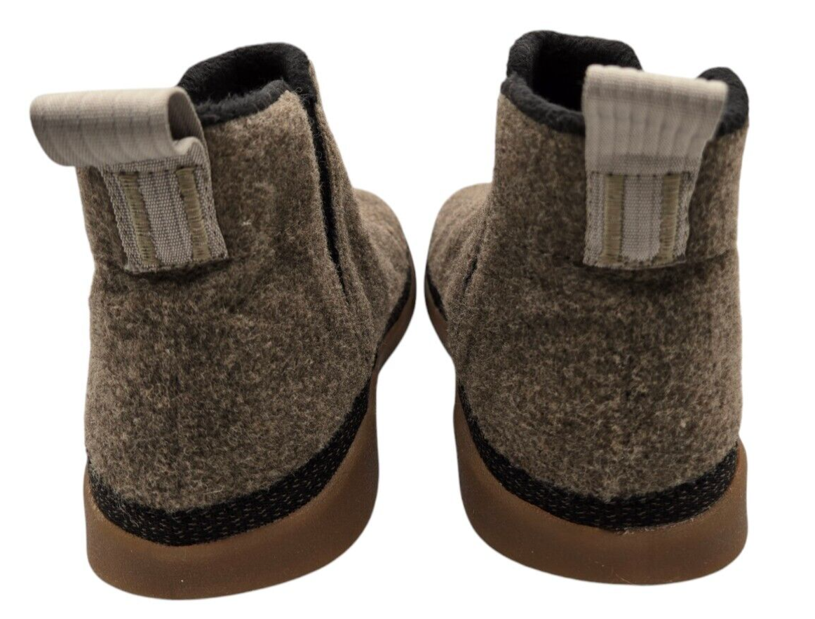 Chaco Men Revel Chelsea Footwear Fleece V-Gore Boot Size 9.5  display picture 2