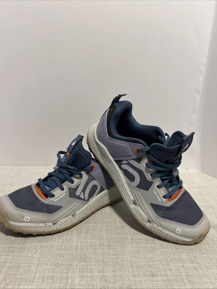 Zapato de bicicleta de montaña ADIDAS Five Ten Trailcross XT para hombre plateado/violeta/azul talla 8 Foto 2 de 4