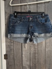 Women's Refuge Cutoff Jean Shorts Dark Wash Size 6 Waist 29" Inseam 2" Y2K