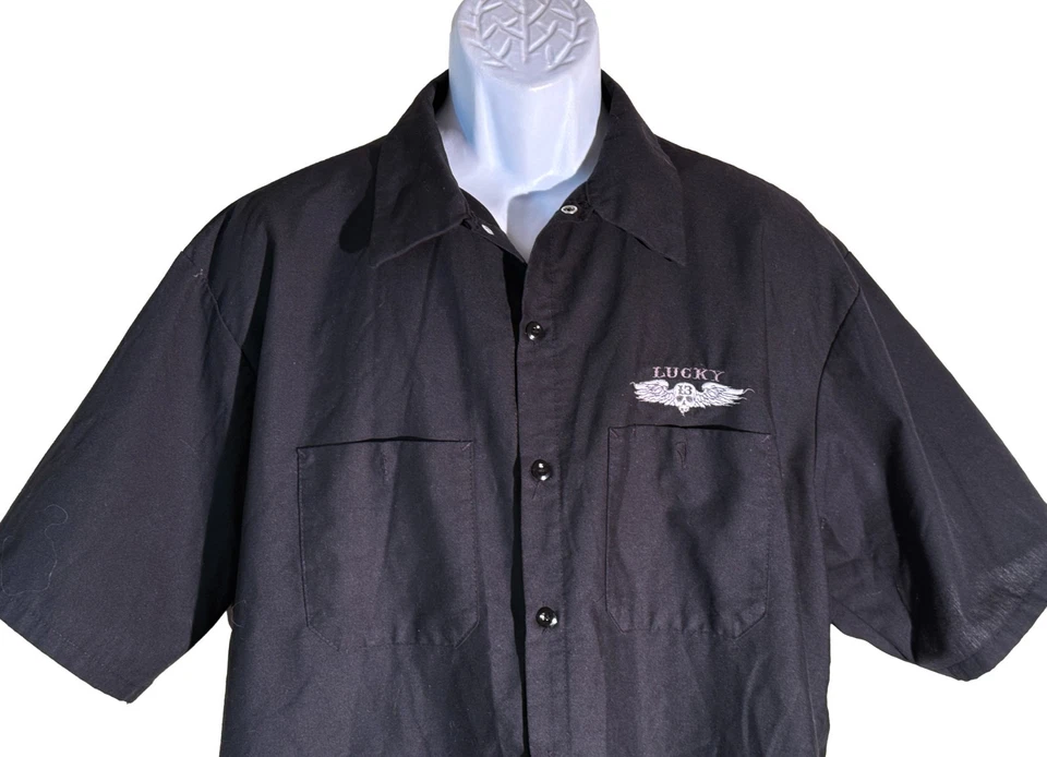 Camisa negra con calavera voladora con botones manga corta con capucha roja LUCKY 13 2XL Foto 2 de 4