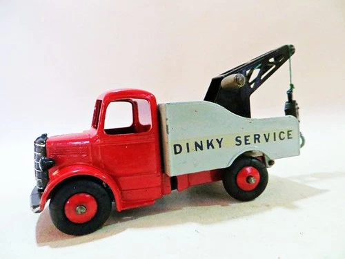 DINKY 'BEDFORD TOW/RECOVERY TRUCK' RED/GREY. VINTAGE. COMPLETE. CODE 3.