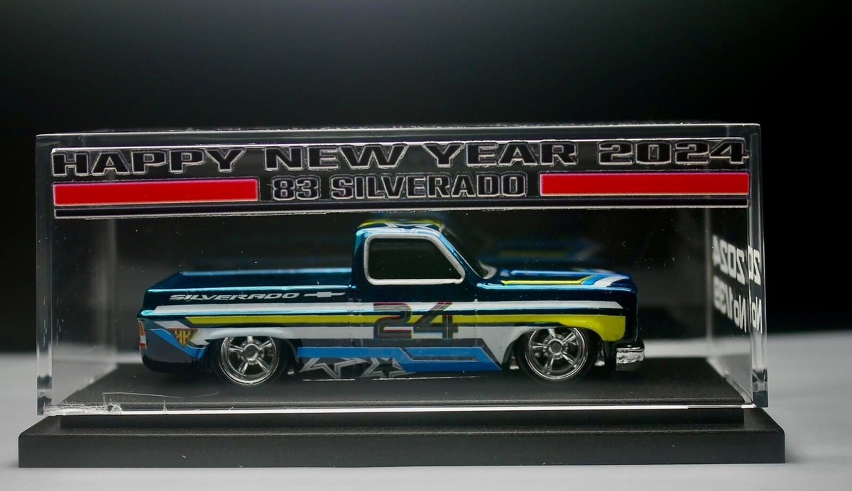 Hot Wheels ’83 CHEVY SILVERADO ３台セット 未開封 NEW 2023 Hot wheels K Case 83 Chevy Silverado Green & BLACK