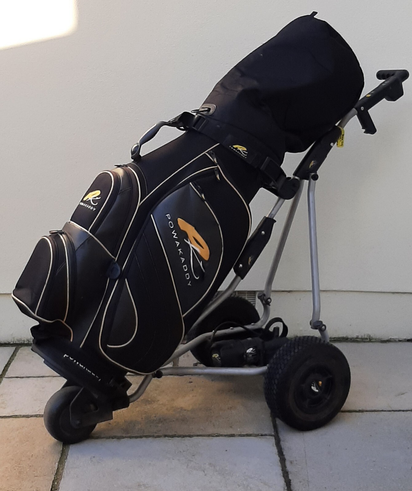 Powakaddy Electric Golf Trolley and Bag Used In good working order