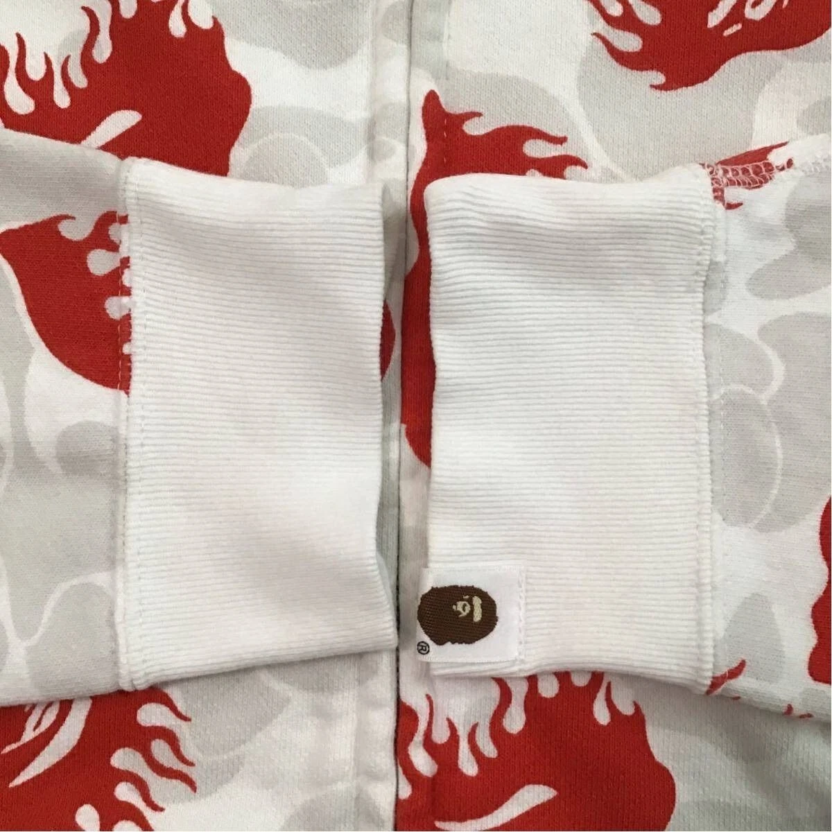 A BATHING APE (BAPE) Felpa con cappuccio full zip mimetica BAPE Fire una fiamma scimmia da bagno NIGO taglia M uomo Giappone!!!!!!!